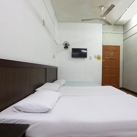 Oyo 89755 D&D Budget Inn Kota Bharu Extérieur photo