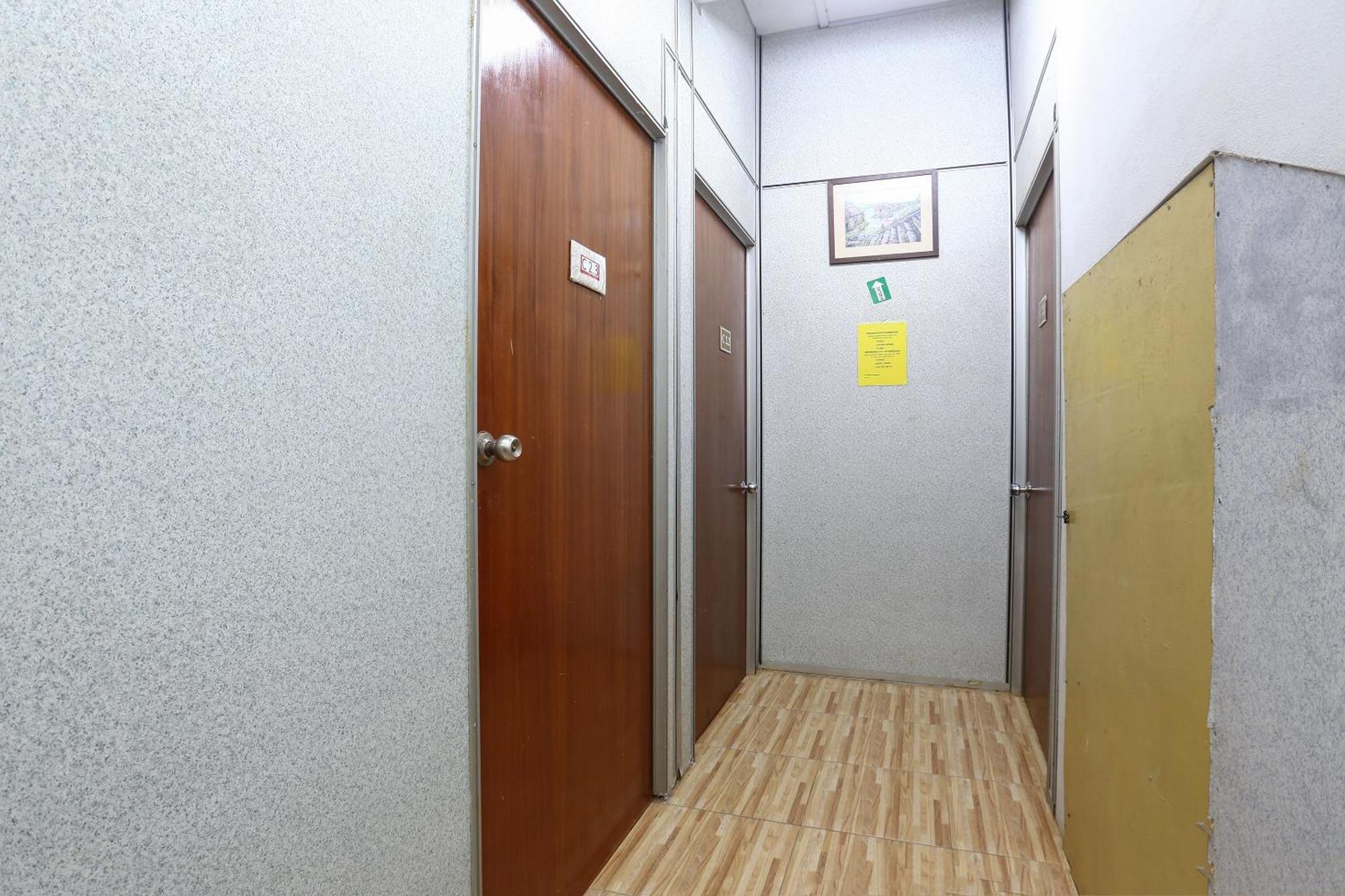 Oyo 89755 D&D Budget Inn Kota Bharu Extérieur photo
