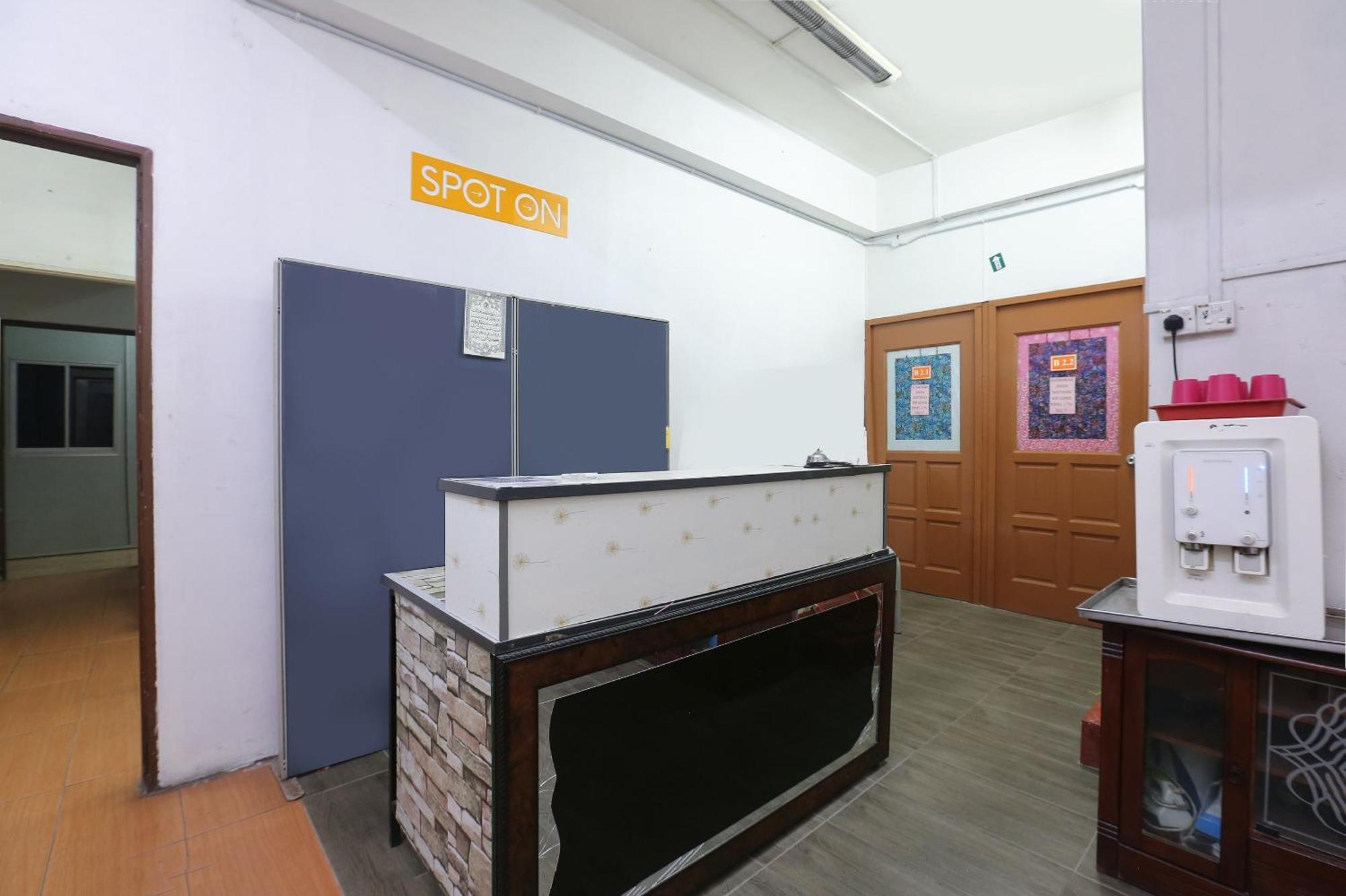 Oyo 89755 D&D Budget Inn Kota Bharu Extérieur photo
