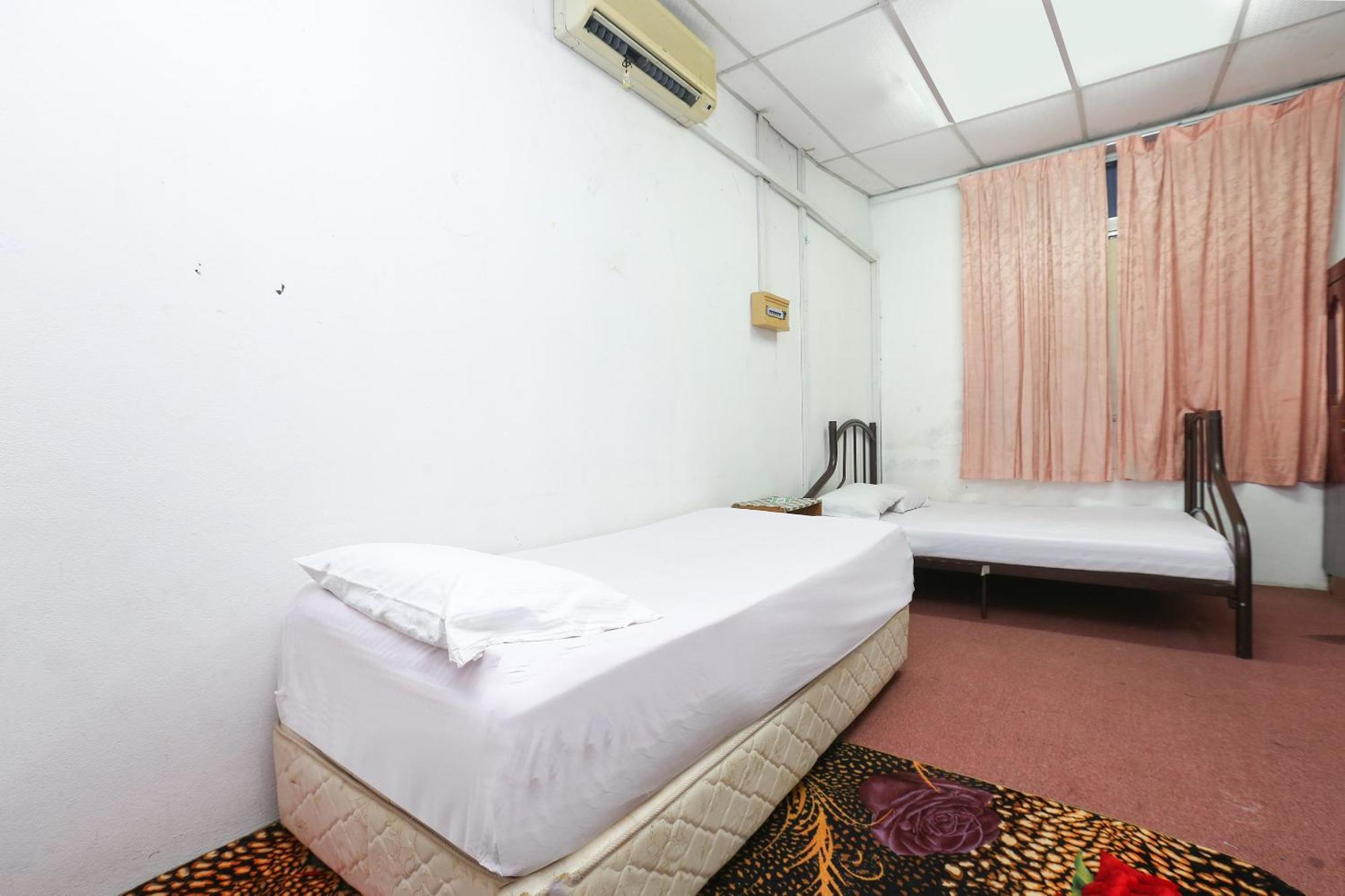 Oyo 89755 D&D Budget Inn Kota Bharu Extérieur photo