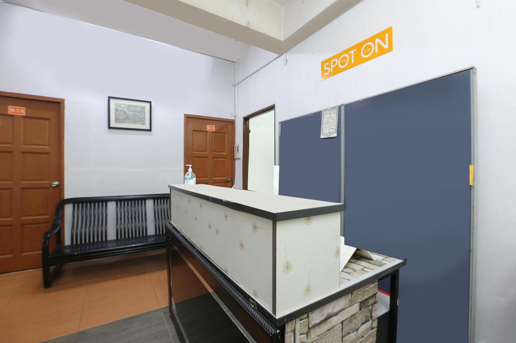 Oyo 89755 D&D Budget Inn Kota Bharu Extérieur photo