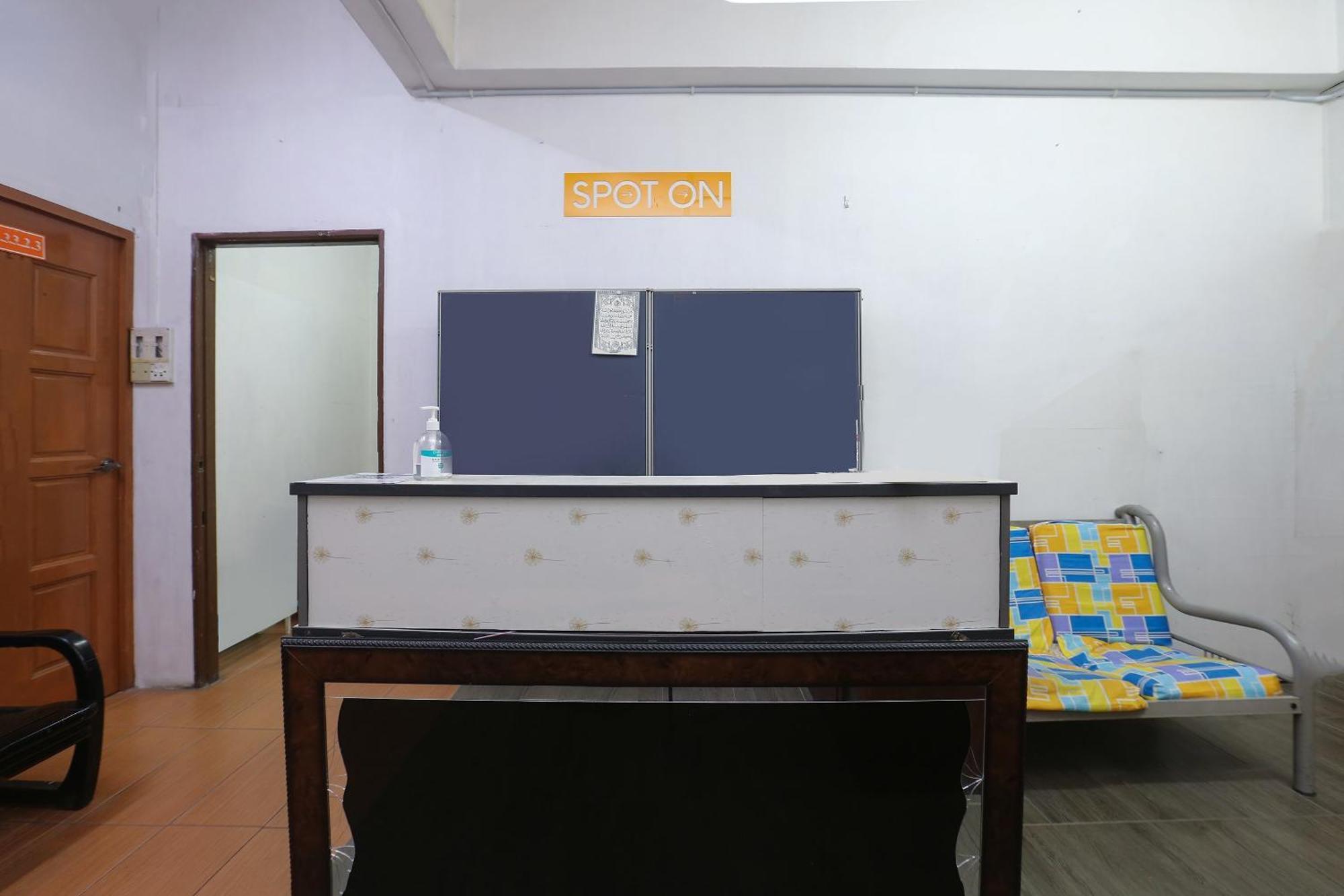 Oyo 89755 D&D Budget Inn Kota Bharu Extérieur photo