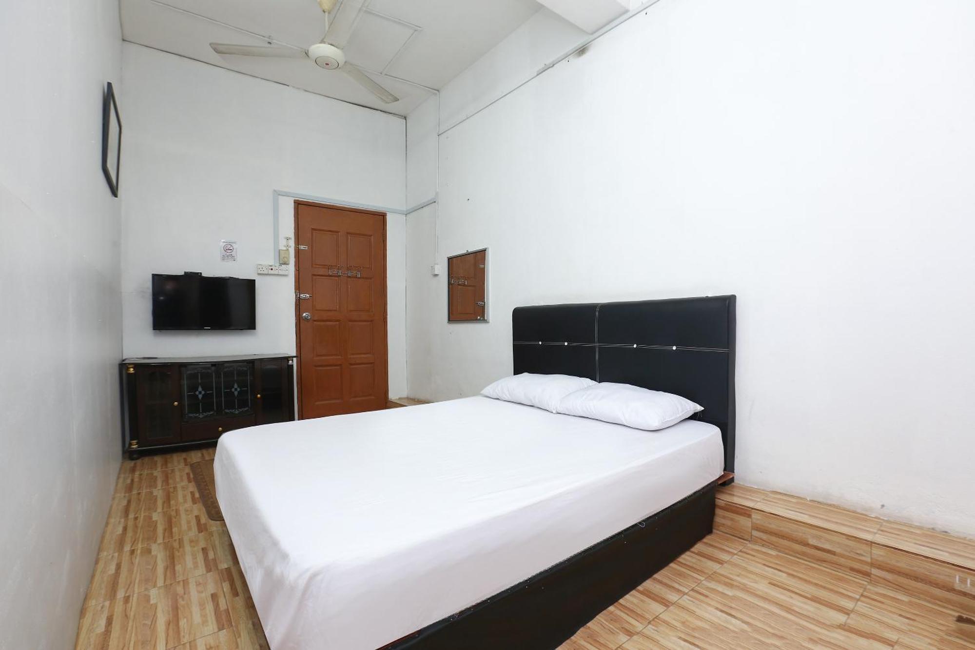 Oyo 89755 D&D Budget Inn Kota Bharu Extérieur photo